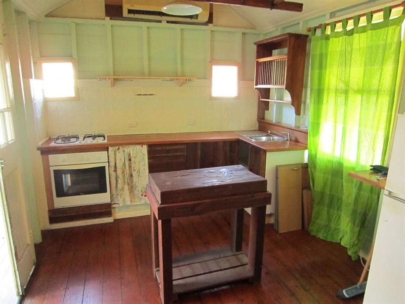 105 Perkins Street, South Townsville QLD 4810