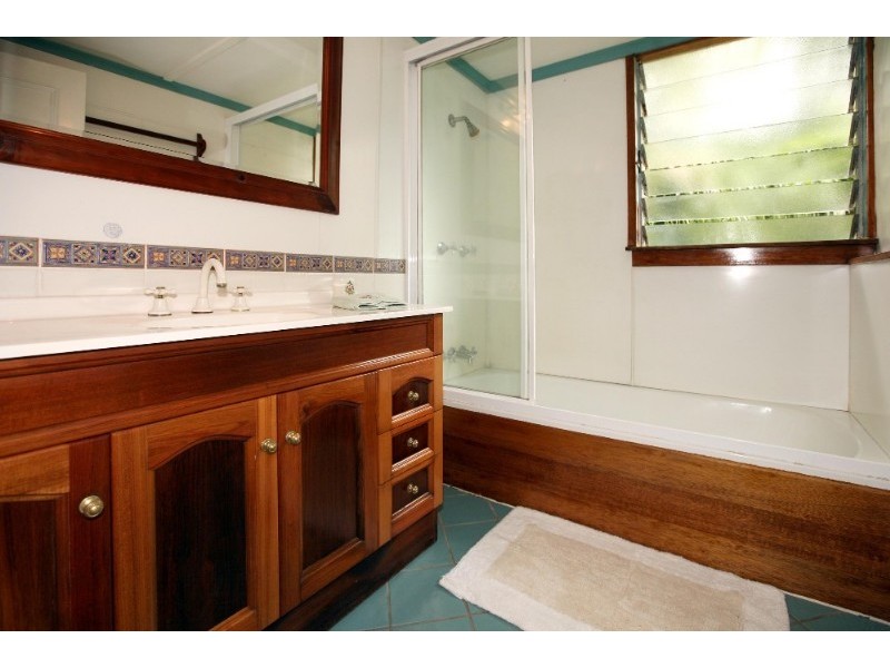 67 Ackers Street, Hermit Park QLD 4812