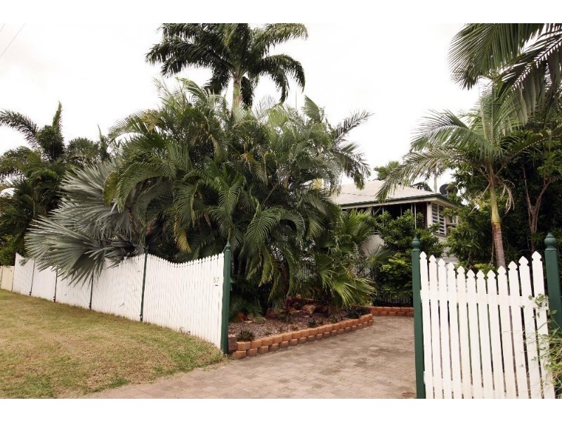 67 Ackers Street, Hermit Park QLD 4812