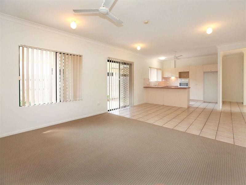 1/49 Eleventh Avenue, Railway Estate QLD 4810