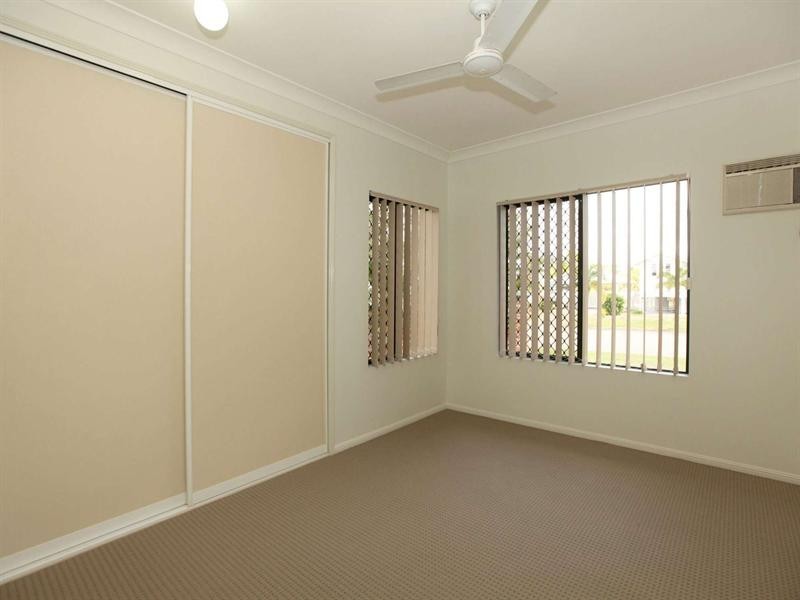 1/49 Eleventh Avenue, Railway Estate QLD 4810