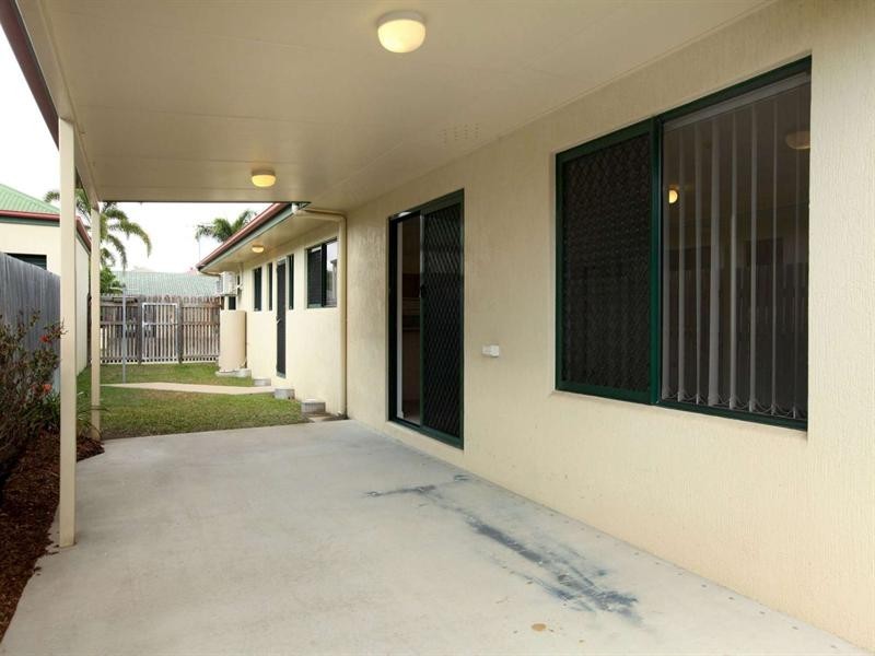 1/49 Eleventh Avenue, Railway Estate QLD 4810