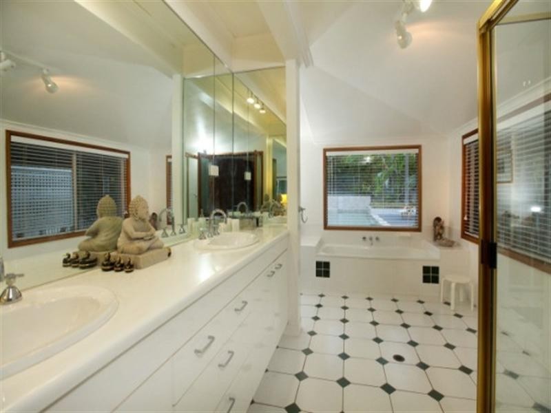 49 Alexandra Street, North Ward QLD 4810