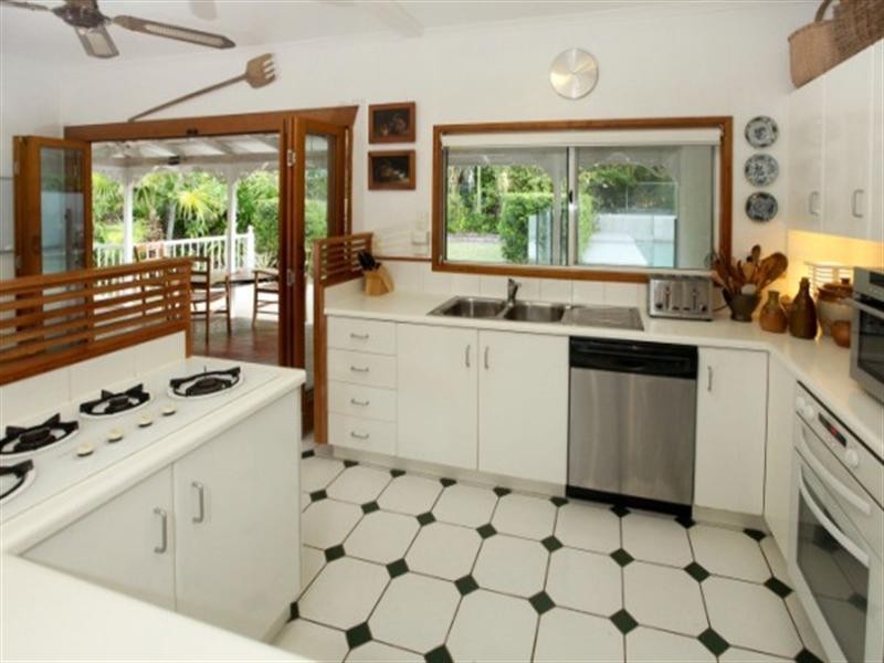 49 Alexandra Street, North Ward QLD 4810