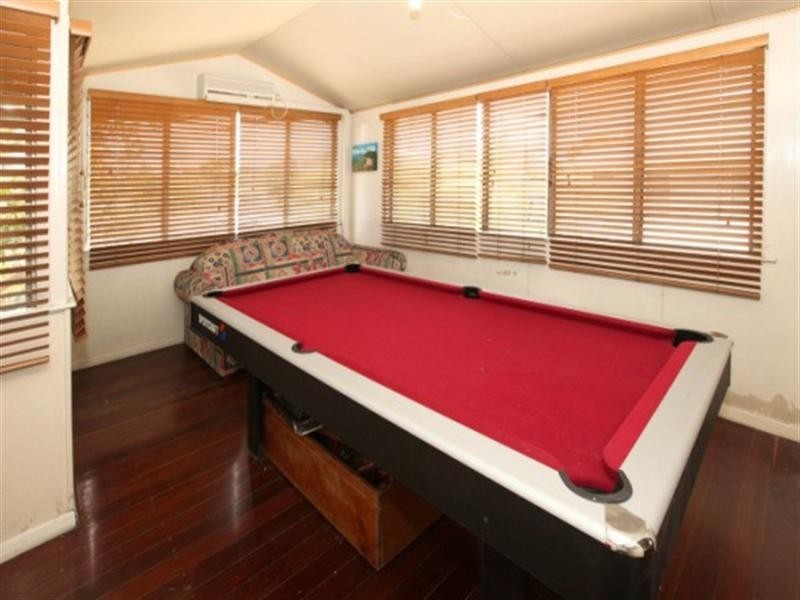 30 Percy Street, West End QLD 4810