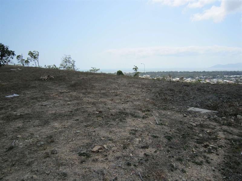 84 Goicoechea Drive, Bushland Beach QLD 4818