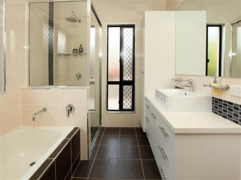 11 Coorabin Avenue, Douglas QLD 4814