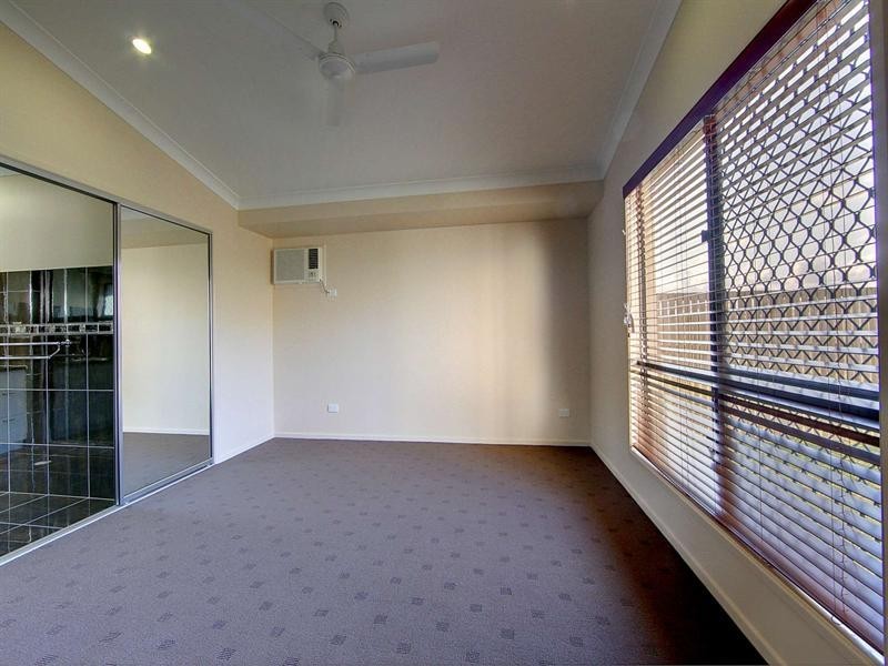 26 Ellsworth Drive, Mount Louisa QLD 4814