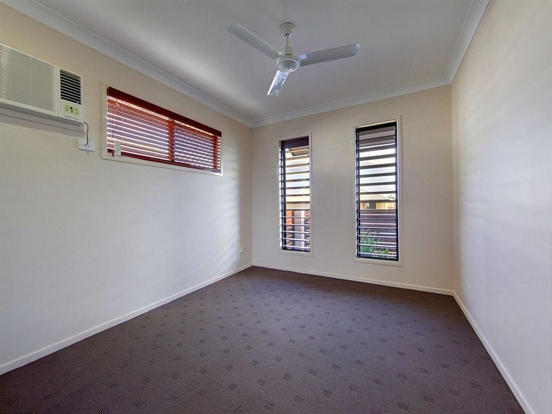 26 Ellsworth Drive, Mount Louisa QLD 4814