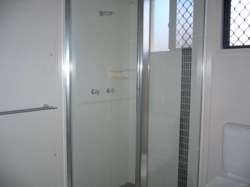 Bushland Beach QLD 4818