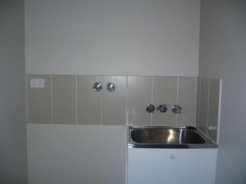 Bushland Beach QLD 4818