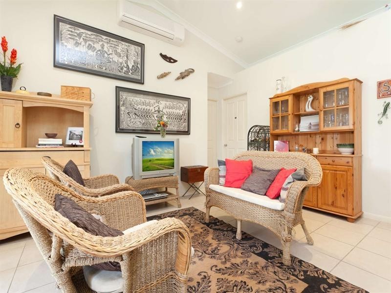 39 Mendi Drive, Bushland Beach QLD 4818