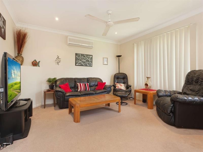 39 Mendi Drive, Bushland Beach QLD 4818