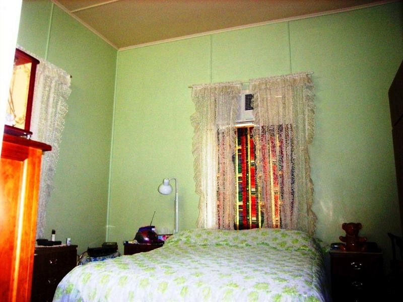 12 Townsville Street, West End QLD 4810