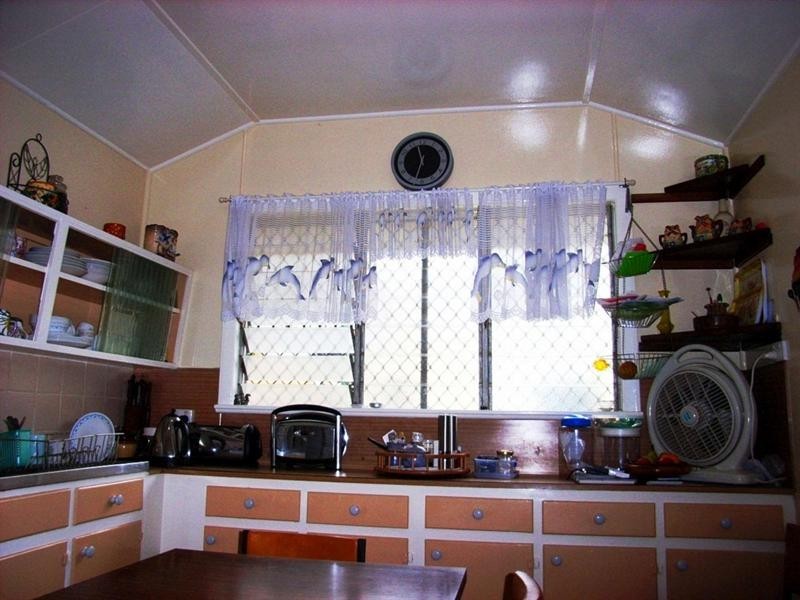 12 Townsville Street, West End QLD 4810