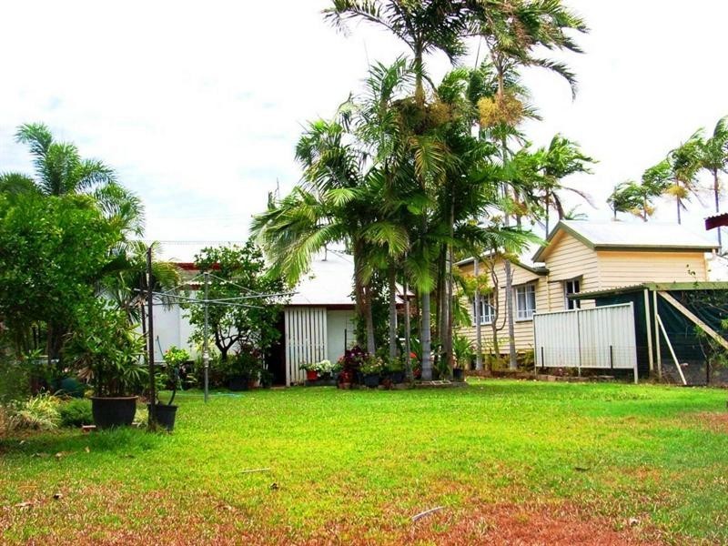 12 Townsville Street, West End QLD 4810
