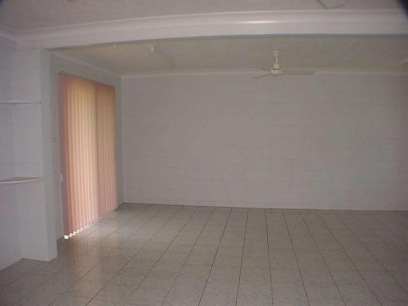 8 Plumtree Place, Kirwan QLD 4817