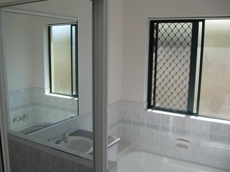 Railway Estate QLD 4810