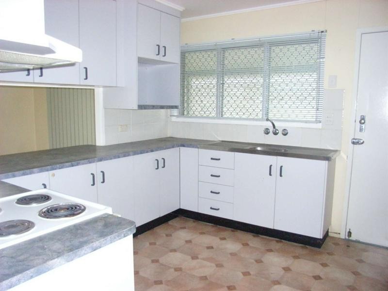 12 Hutchins Street, Heatley QLD 4814