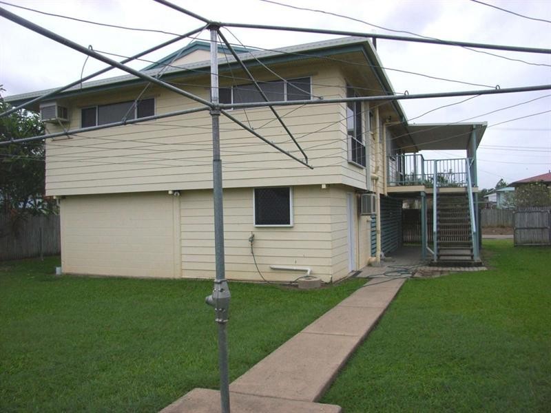 12 Hutchins Street, Heatley QLD 4814