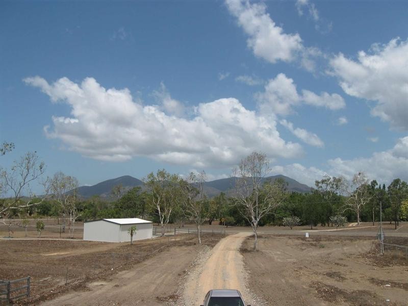 2g Bill Court, Alligator Creek QLD 4816