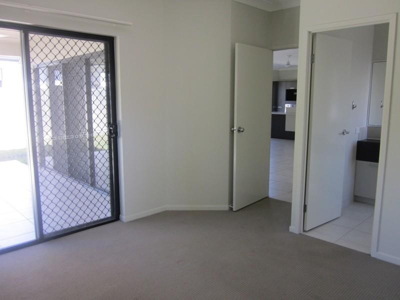 Mount Louisa QLD 4814