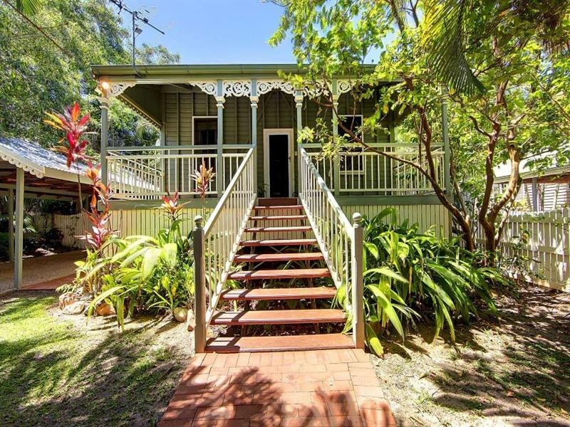 10 Fifth Street, Railway Estate QLD 4810