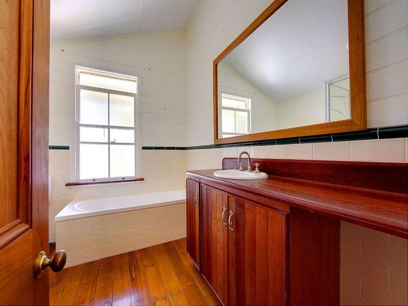 10 Fifth Street, Railway Estate QLD 4810