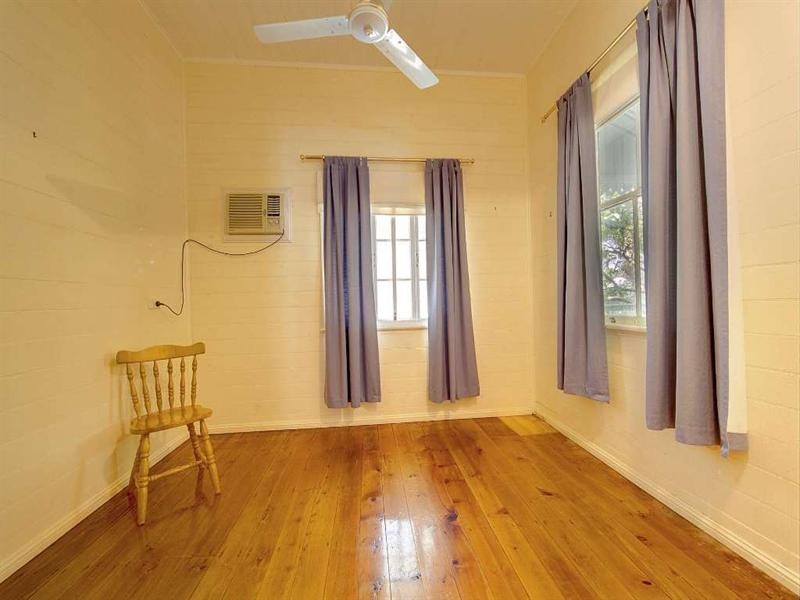 10 Fifth Street, Railway Estate QLD 4810