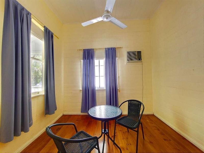 10 Fifth Street, Railway Estate QLD 4810