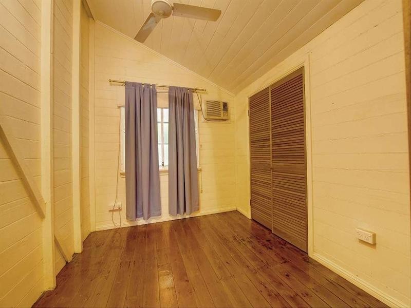 10 Fifth Street, Railway Estate QLD 4810