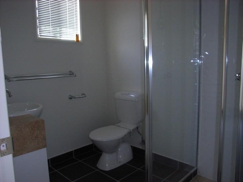 Bushland Beach QLD 4818