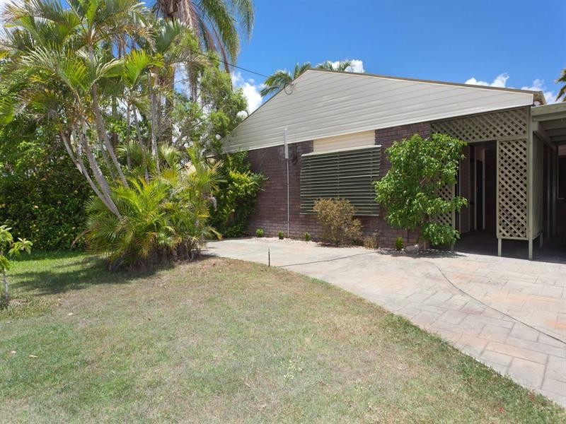 8 Teresa Street, Rasmussen QLD 4815
