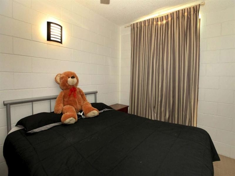 5/143 Eyre Street, North Ward QLD 4810