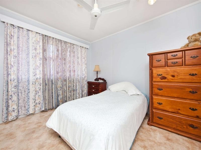 60 Grosvenor Street, Pimlico QLD 4812