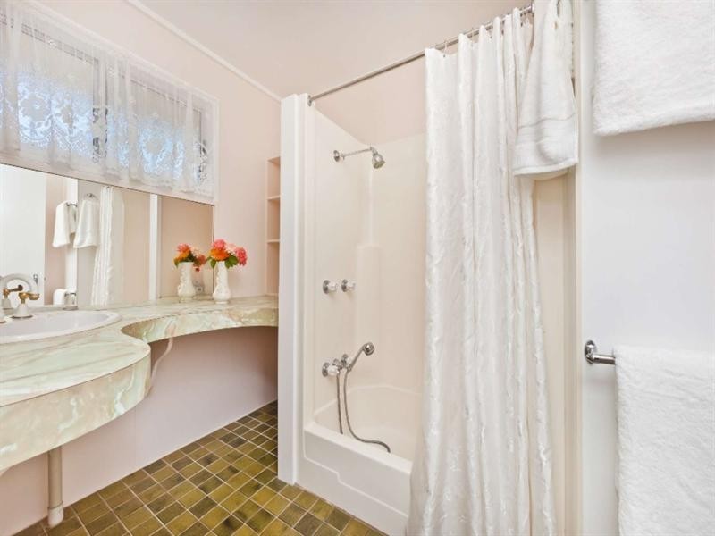 60 Grosvenor Street, Pimlico QLD 4812