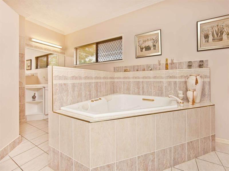 8 Rupertswood Drive, Alice River QLD 4817