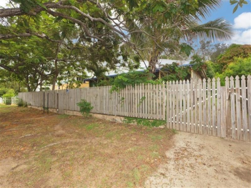 8 Eighth Avenue, South Townsville QLD 4810