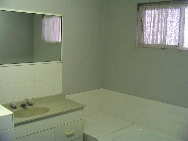 2/130 Eyre Street, North Ward QLD 4810