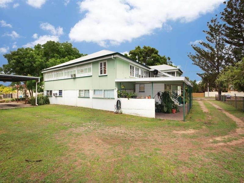 31 Ralston Street, West End QLD 4810