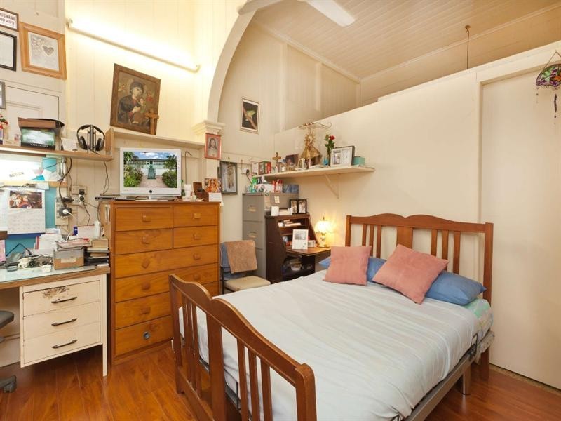 31 Ralston Street, West End QLD 4810