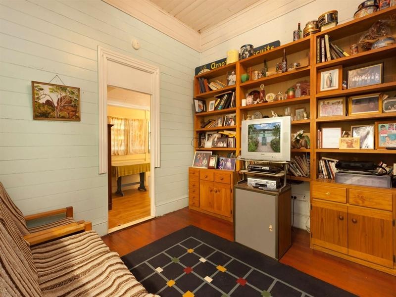 31 Ralston Street, West End QLD 4810