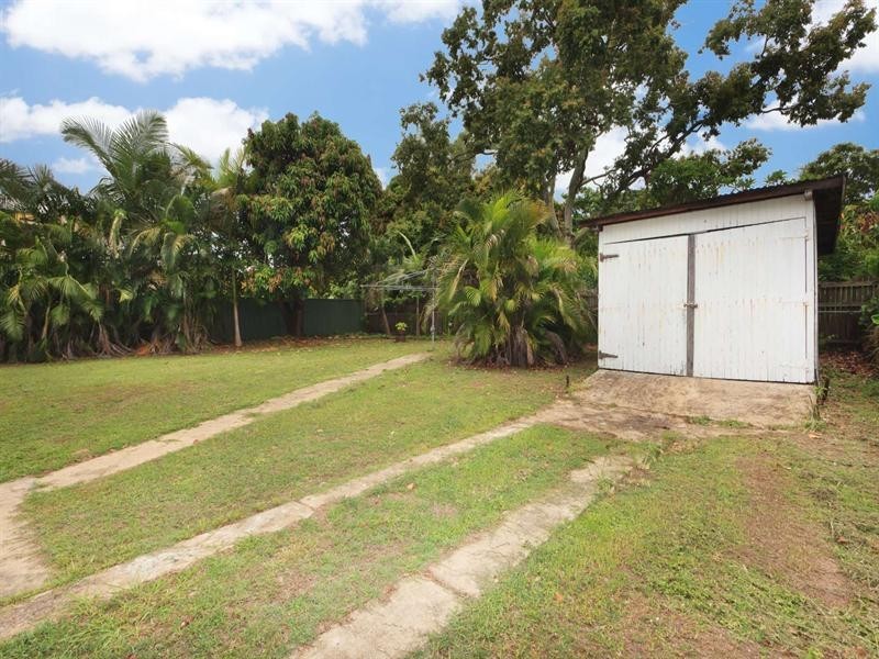 51 Henry Street, West End QLD 4810