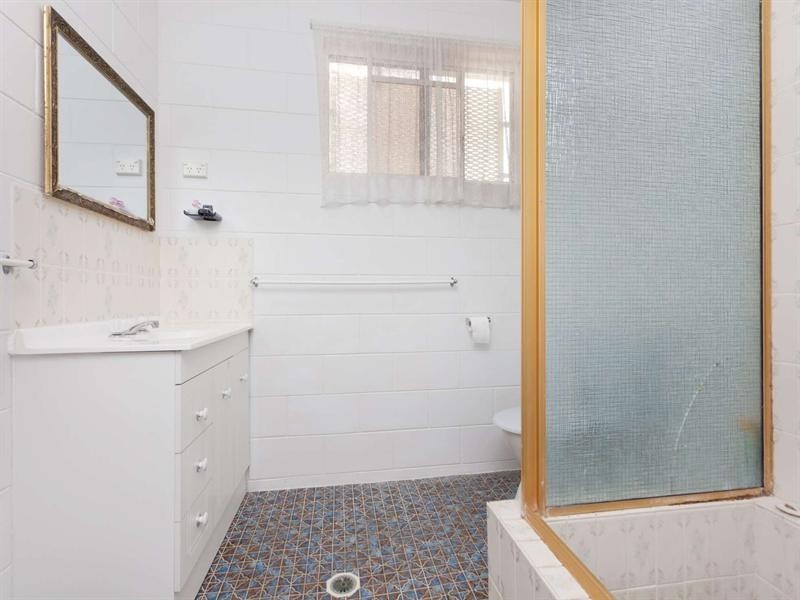 20 Sonia Street, Rasmussen QLD 4815