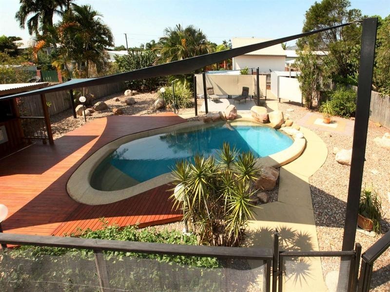 2 McIntyre Court, Mundingburra QLD 4812