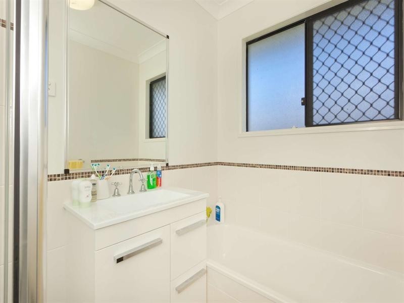 12 Skylark Place, Kelso QLD 4815