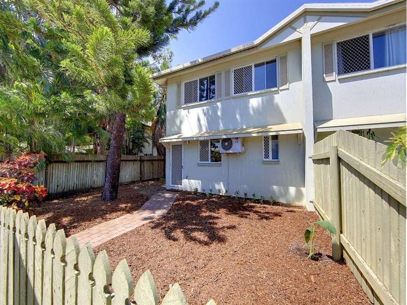 2/94 First Avenue, Railway Estate QLD 4810