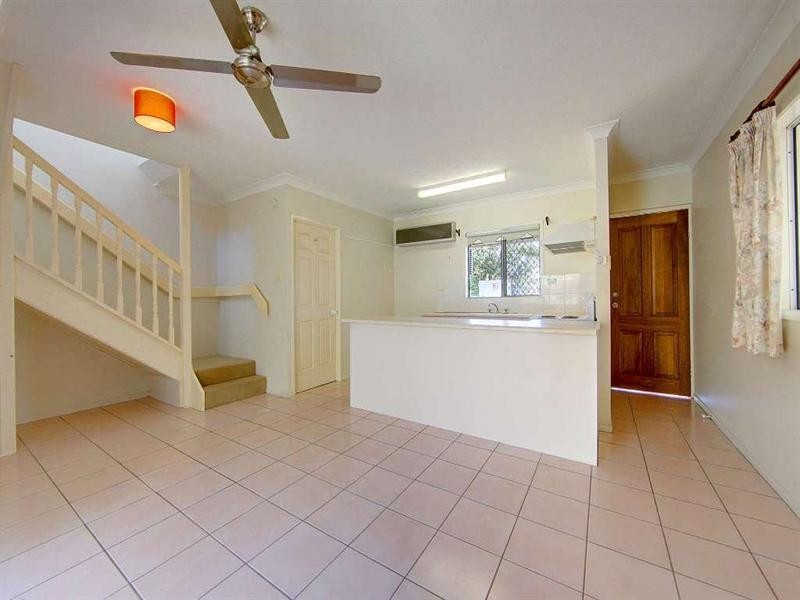 2/94 First Avenue, Railway Estate QLD 4810