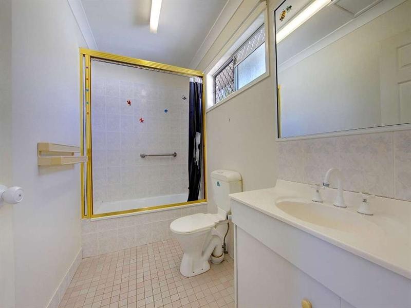 2/94 First Avenue, Railway Estate QLD 4810