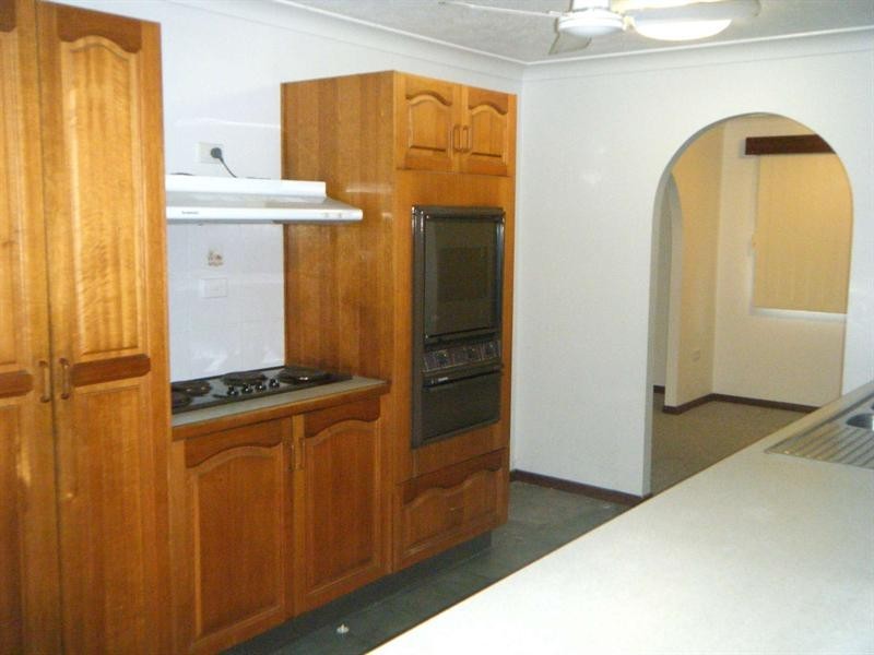 16 Malaga Street, Kirwan QLD 4817